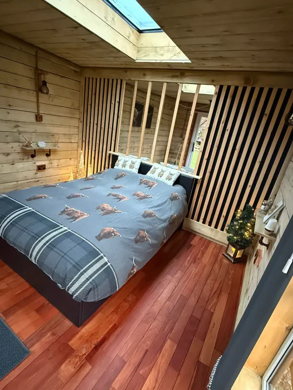 Cabin double bedroom